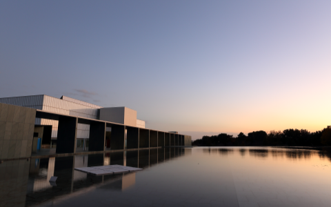 レトロからモダンまで とよたの絵になる建物を巡ろう