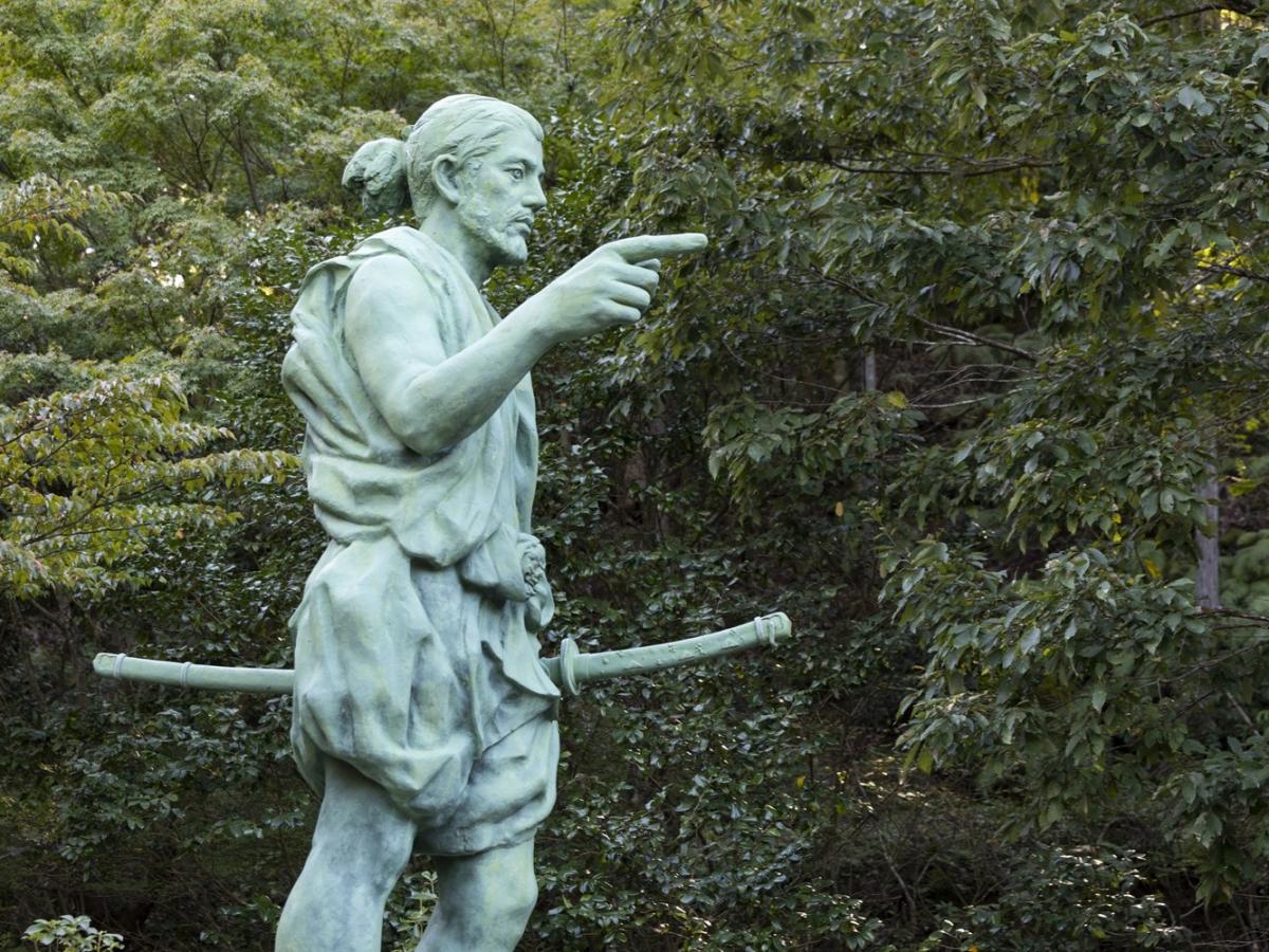 松平郷(親氏像)